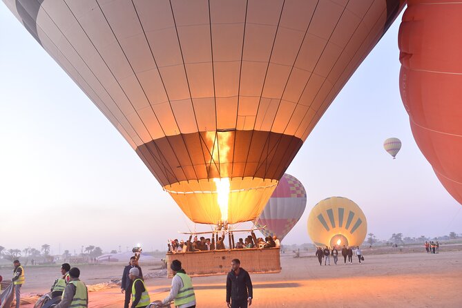 1 Day Private Tour with Hot Air Balloon from Hurghada to Luxor - Lunch and the drive back to Hurghada