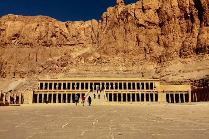 2-Day Private Tour of Luxor - The Colossi of Memnon: a quick photo stop