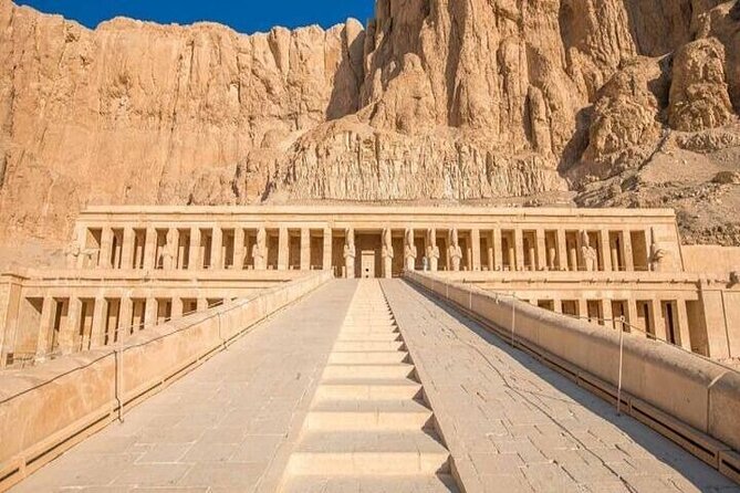 2-Day Top Attractions and Adventures Package in Luxor with Accommodation - The Colossi of Memnon, a brief but useful stop