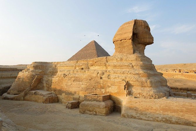 2 Days Private Guided Tour around Cairo and Giza - Day one: Giza’s famous skyline and Egypt’s first pyramid