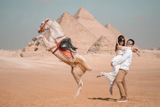2 hrs Unique Photo session (PhotoShoot) at the Pyramids of Giza - Why a planned photo session helps at Giza