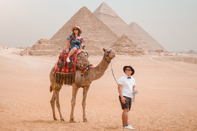 2 hrs Unique Photo session (PhotoShoot) at the Pyramids of Giza - The Panorama View and all nine pyramids