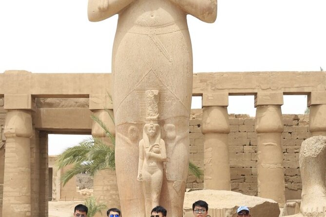 2 nights Nile cruise includes tours from Aswan to luxor - Day three: the Valley of the Kings before the heat