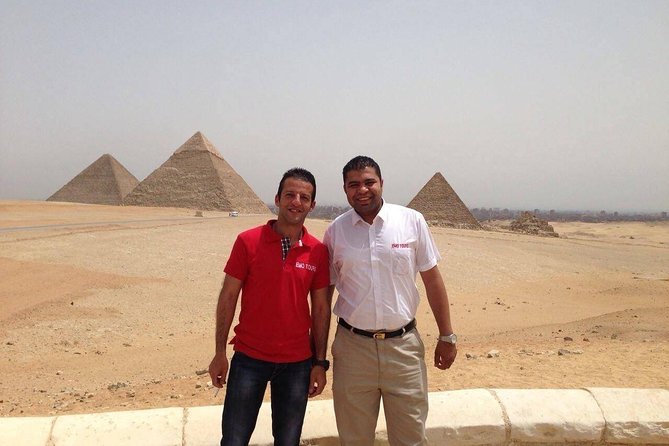 3 Days private guided Cairo travel package - Giza at 8:00 am: the monuments everyone comes to see