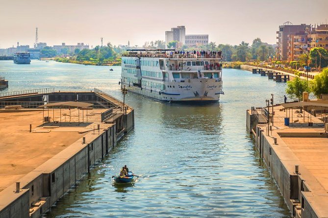 4-Day 3-Night Nile Cruise from Aswan to Luxor With Balloon and Abu Simbel - Day four: A balloon over the West Bank
