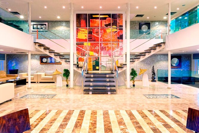 4 Day Nile Cruise from Cairo to Aswan and Luxor - Ship life, meals, and the pace between temples