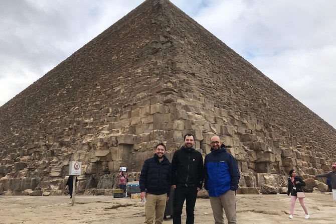 4 Hour Giza Pyramids & Sphinx Tour - Meeting your Egyptologist and driver