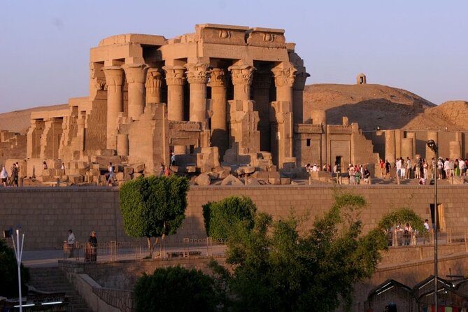 7 Days & 6 Nights by Flight Cairo Pyramids & Nile cruise Aswan To Luxor(Private) - Flying south to Philae and the Aswan High Dam