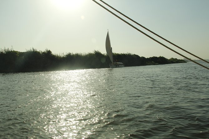 7 Days Egypt Tour Package to Cairo and Nile Cruise - Day 5: Luxor’s tombs, cliffs, and giant statues