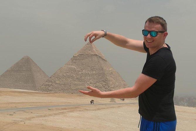 8-Hour Private Tour to the Pyramids of Giza and Saqqara from Cairo - Lunch and the practical rhythm of the day