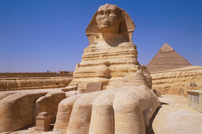 8 hours Cairo day Tour to Giza Pyramids, Memphis City, Sakkara and Dahshur - Starting at the Giza Plateau