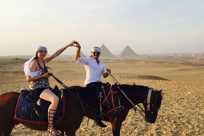 8 Hours Guided tour to Giza Pyramids , Sphinx, Saqqara & Dahshur - The guide and driver can shape the whole day