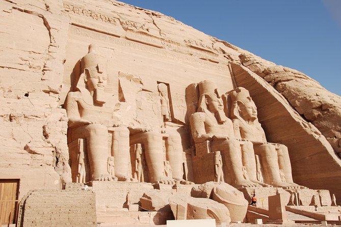 Abu Simbel Excursion 1 Day Trip from Aswan (Sharing Bus & Egyptologist Guide) - What the minivan arrangement means for you