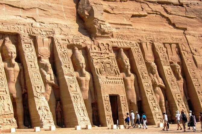 Abu Simbel Temple Day Trip with Hotel Pickup From Aswan - The 4 a.m. pickup from your Aswan hotel