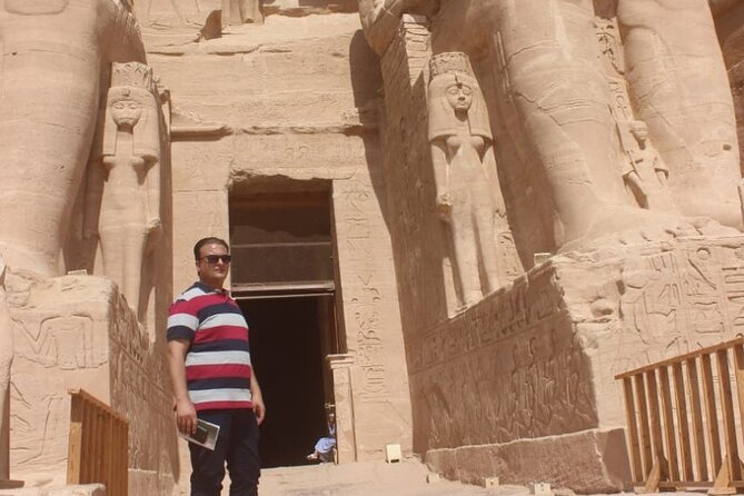 Abu Simbel temple in Aswan - Meeting the guide at the temple entrance
