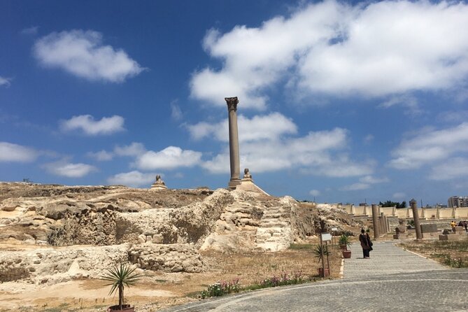 Alexandria Day Tour From Cairo & Giza Hotels - Seafood lunch with a Mediterranean view