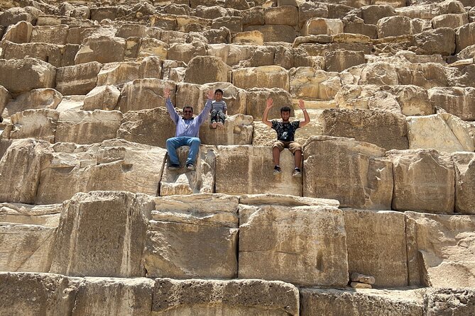 All Inclusive - Giza Pyramids , Sphinx, Cairo Museum and Lunch - Koshary lunch at Abou Tarek