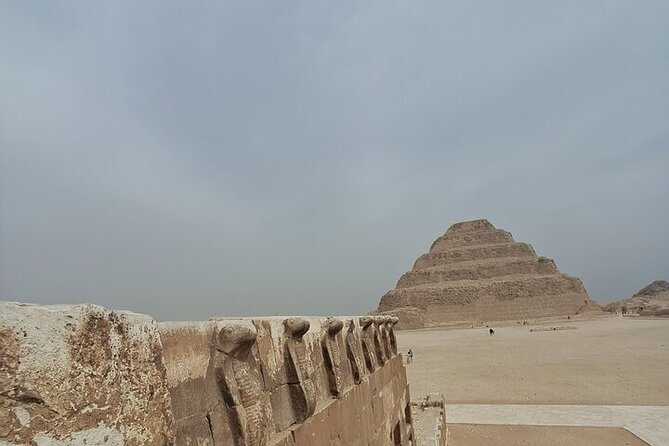 All-inclusive Saqqara, Giza pyramids,lunch,fees,30 min camel ride - The female-guide advantage