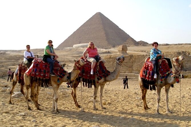 Allinclusive Half DayPrivateTour Giza PyramidsSphinx Ticke Lunch - Why a private half-day at Giza can make sense