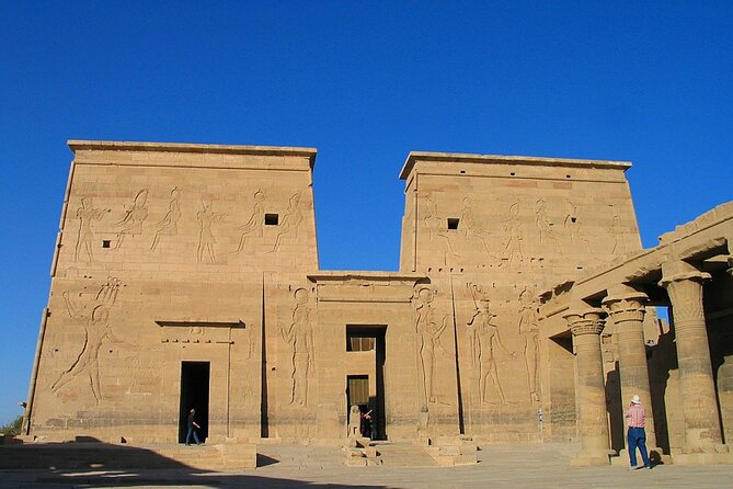 Amazing 4-Days Nile Cruise from Aswan To Luxor with sightseeing and Abu simbel - Day 2: The early road to Abu Simbel