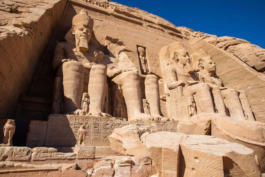 Aswan: Abu Simbel Group Tour with Guide and Entrance Fees - Key points to know before booking