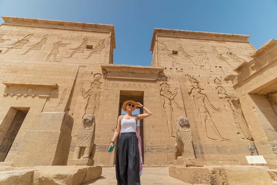 Aswan: Philae Temple Guided Half-Day Group Tour - Hotel pickup and the run to the dock