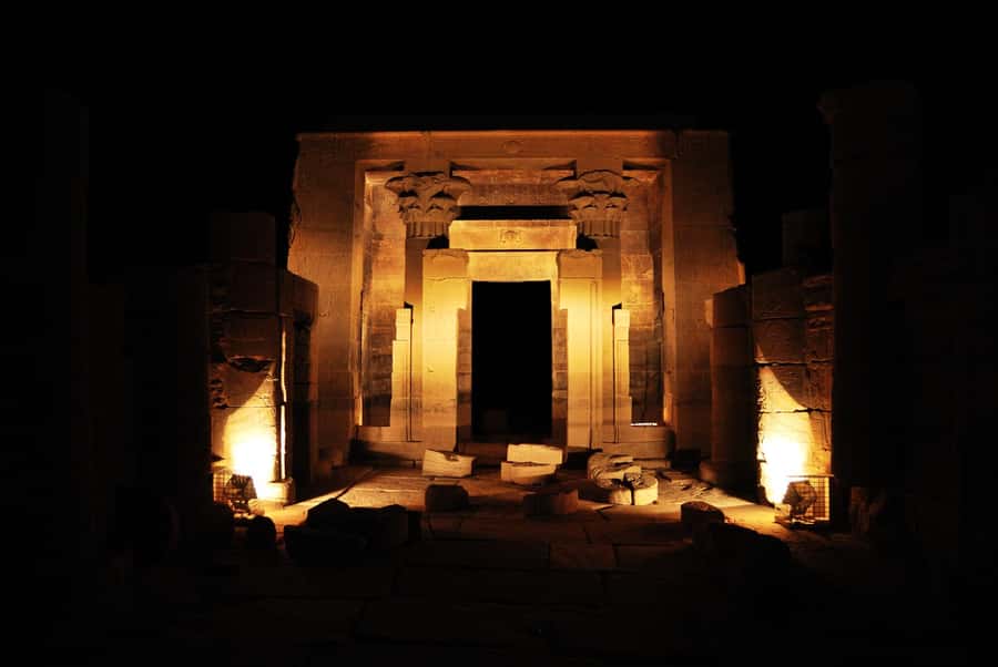 Aswan: Philae Temple Sound & Light Show with Entrance Fees - Why Philae works so well at night