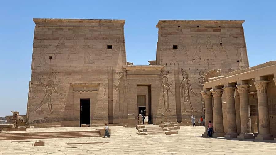 Aswan: Private All-inclusive Guided Tour of Aswan Highlights - Lunch and the rhythm of the day