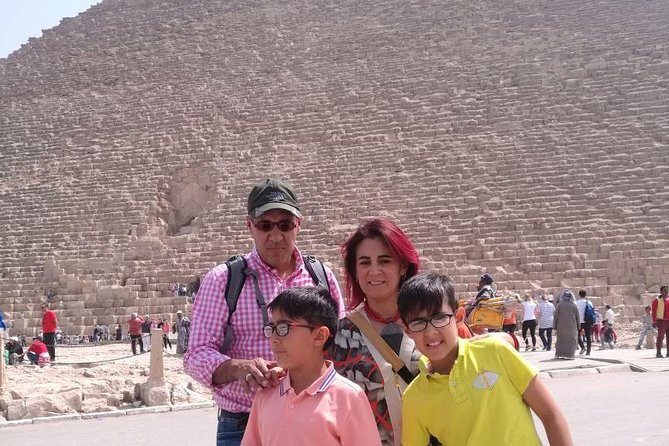 Best Day Tour to Giza Pyramids and Egyptian Museum from Cairo - Meeting the Great Sphinx