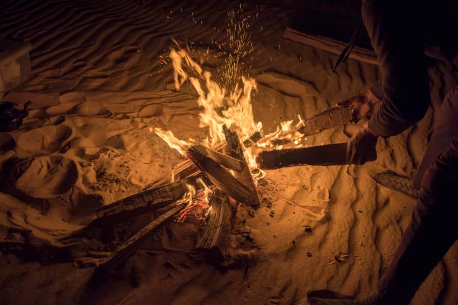 Cairo: 2-Day Bahariya Oasis Camp and Desert Tour - Crystal Mountain and Agabat Valley