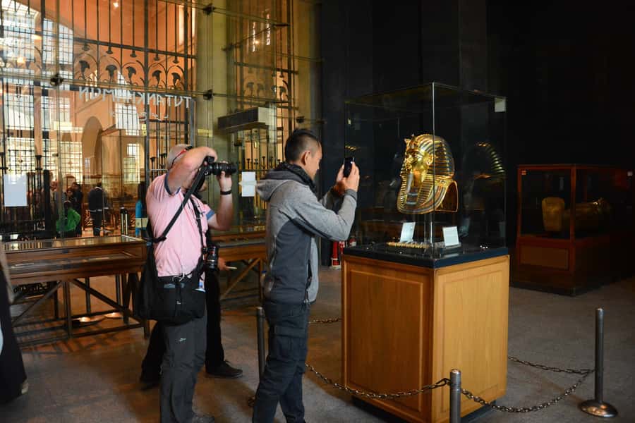 Cairo: 2-Day Pyramid, Museum, Bazaar Private Tour - What the $431 price really covers