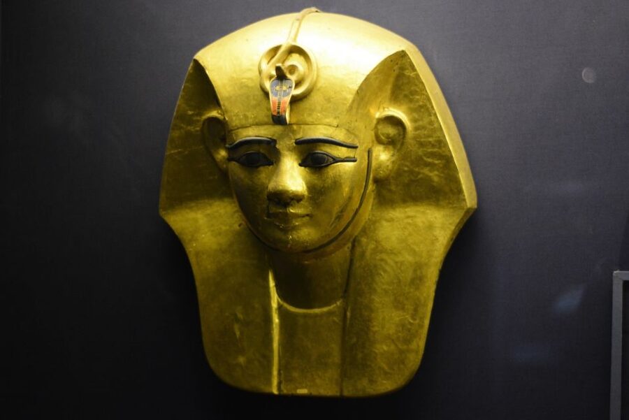 Cairo: 2-Day Pyramid, Museum, Bazaar Private Tour - Who should book this two-day Cairo tour?