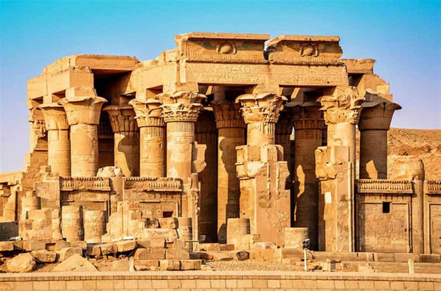 Cairo: 6-Day Egypt Tour with Flights and Nile Cruise - Day 3: Flying to Luxor and boarding the Nile cruise
