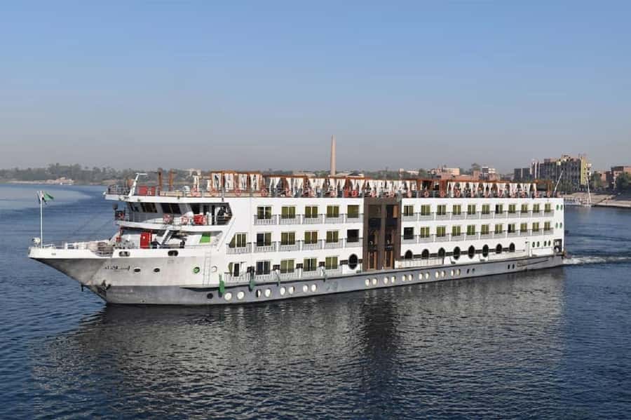 Cairo: 6-Day Egypt Tour with Flights and Nile Cruise - Guides, drivers, and the value of personal support