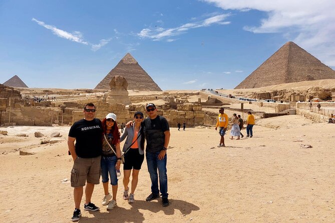 Cairo 8 Hour Private Tour Giza Pyramids, Egyptian Museum & Bazaar - What the private vehicle changes