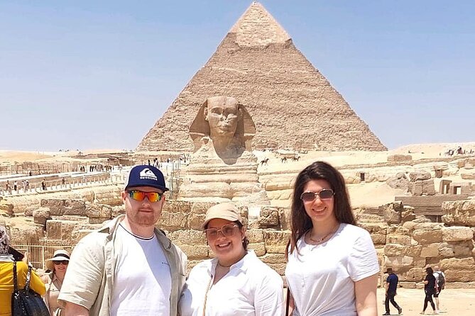 Cairo 8 Hour Private Tour Giza Pyramids, Egyptian Museum & Bazaar - The guide can make or break the museum visit