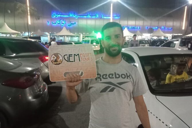 Cairo Airport Private Arrival/Departure Transfer to/hotel - Arrival and departure service compared
