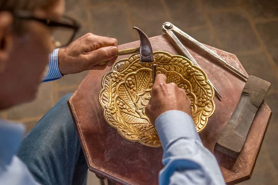 Cairo: Best Kept Secrets Night Tour - How much walking and crowd pressure should you expect?