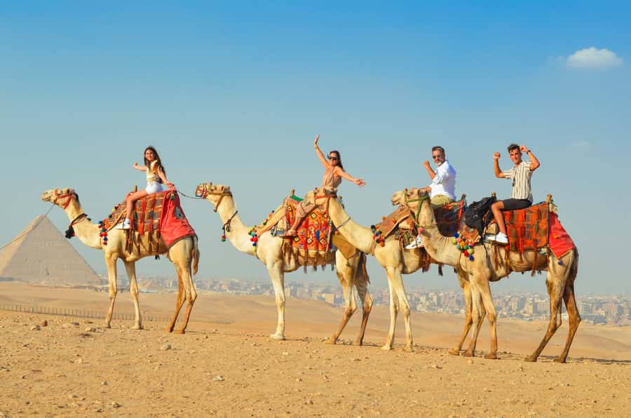 Cairo: Camel Ride Around The Pyramids with Hotel Pickup - Seeing Giza from the saddle