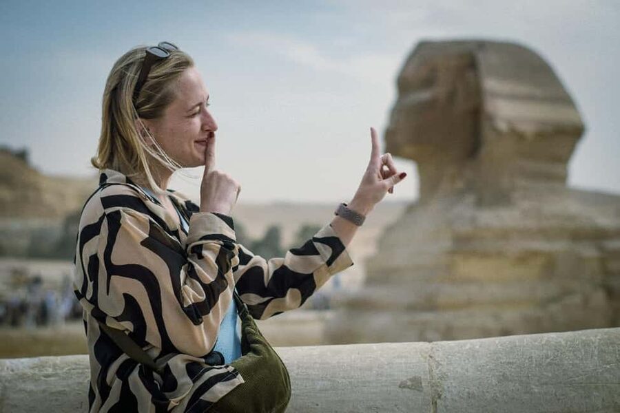 Cairo Day Tour: Pyramids, Museum, Camel Ride & Local Lunch - The camel ride and desert views