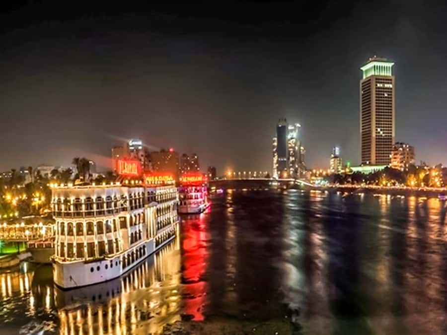 Cairo: Dinner Cruise on the Nile River with Entertainment - Languages, access, and practical details