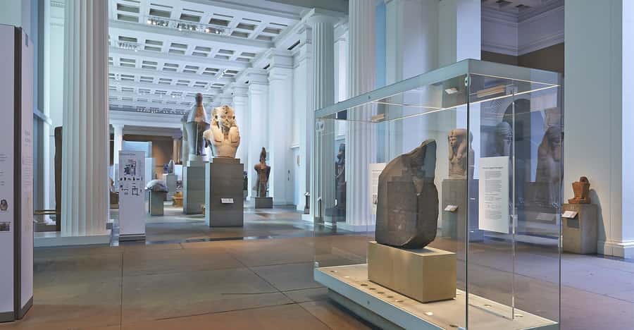 Cairo: Egyptian Museum 4-Hour Private Tour with Transfer - Seeing Tutankhamen’s gold and jewelry