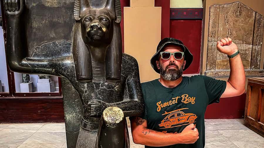 Cairo: Egyptian Museum, Old Cairo & Bazaar Private Day Tour - Visiting the Holy Cave at Abu Sergius Church
