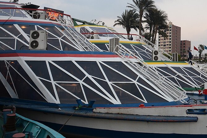 Cairo/Giza: Nile Sunset, Dinner Cruise, Show & Private Transfer - A sunset start on Cairo’s Nile