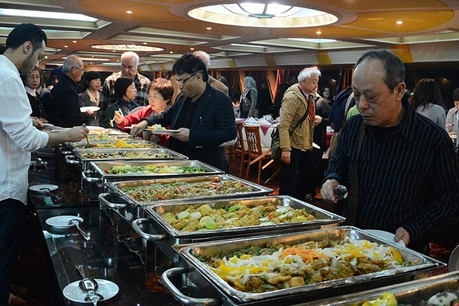 Cairo/Giza: Sunset Dinner Cruise on the Nile River Tour with Show - Boat service and practical expectations