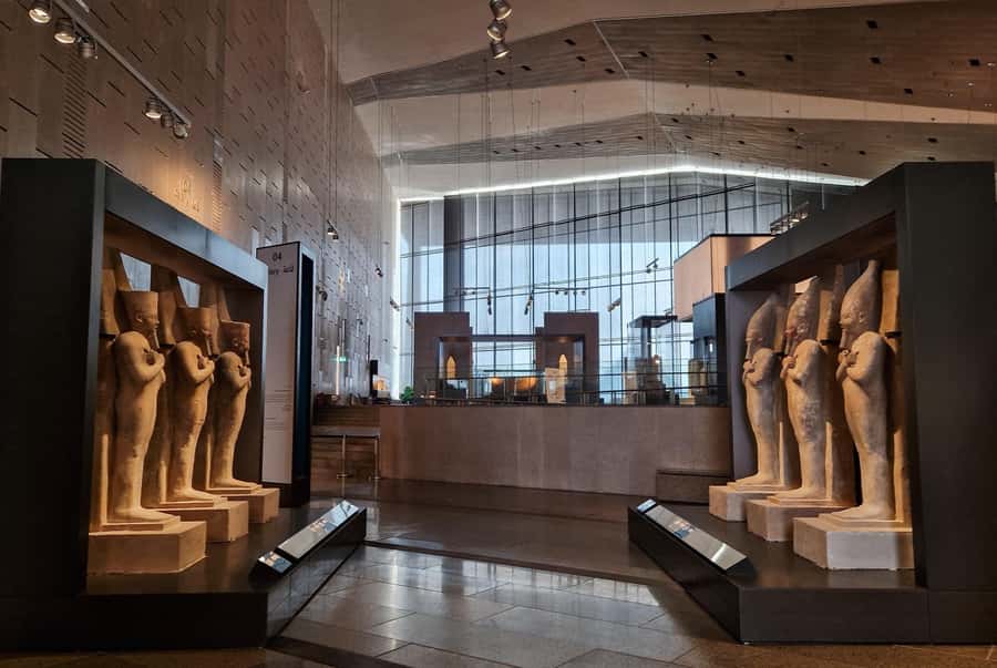 Cairo: Grand Egyptian Museum, Pyramids, Sphinx Tour & Lunch - Lunch at an Egyptian restaurant