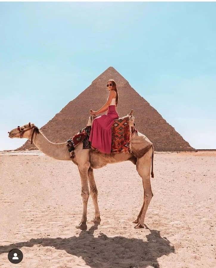 Cairo: Great Pyramids of Giza and Egyptian Museum Tour - Meeting the pyramids of Cheops, Chephren, and Mykerinus