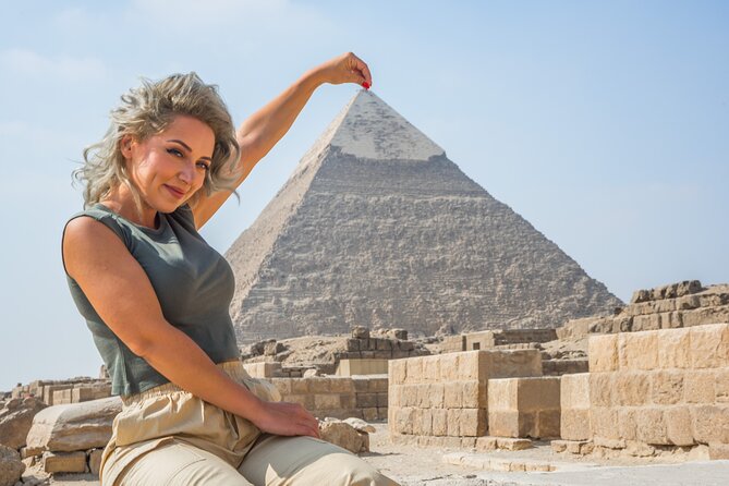 Cairo Guided Half-Day Tour of Giza Pyramids and Sphinx - What the guides add to the visit