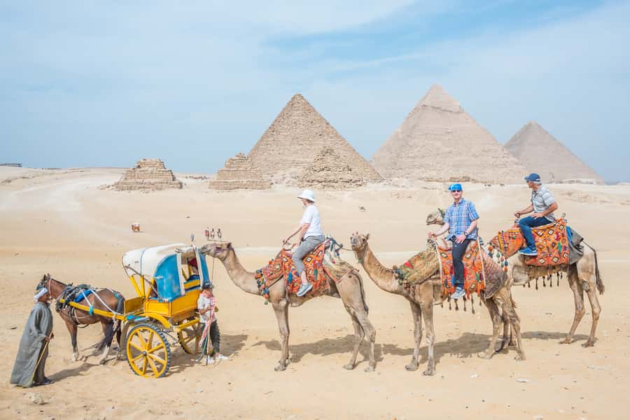 Cairo: Half Day Pyramids Tour by Camel or Horse Carriage - Language, comfort, and the human side of the tour