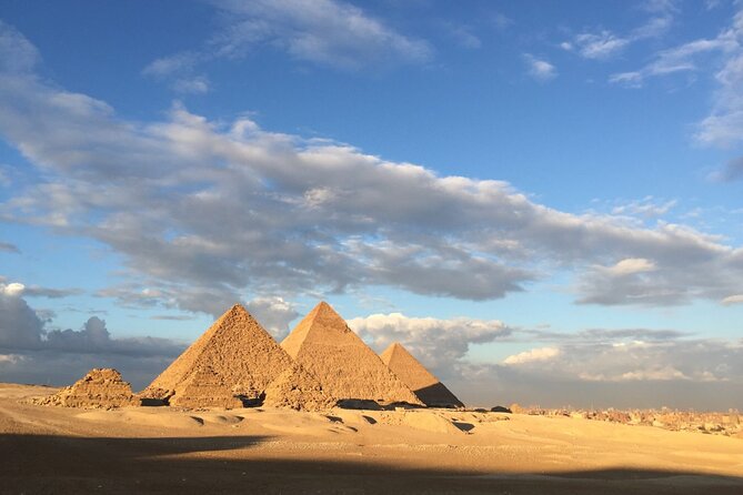 Cairo |Layover| Trip pick up from Cairo airport to visit Giza Pyramids & Sphinx - What the guides add to the visit